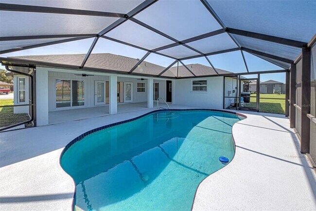 Building Photo - 7379 Snow Dr