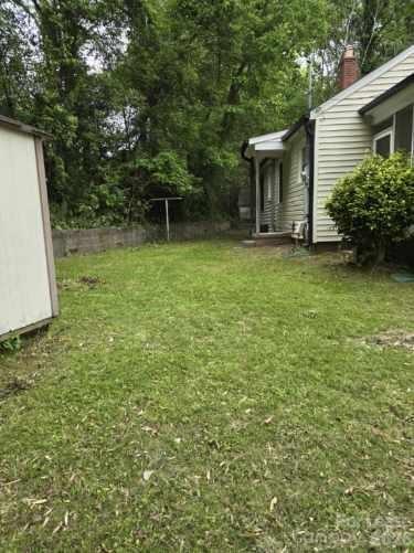 Building Photo - 1513 Noel Pl