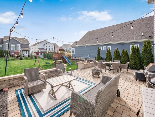 Building Photo - 5622 Ballantrae Woods Dr