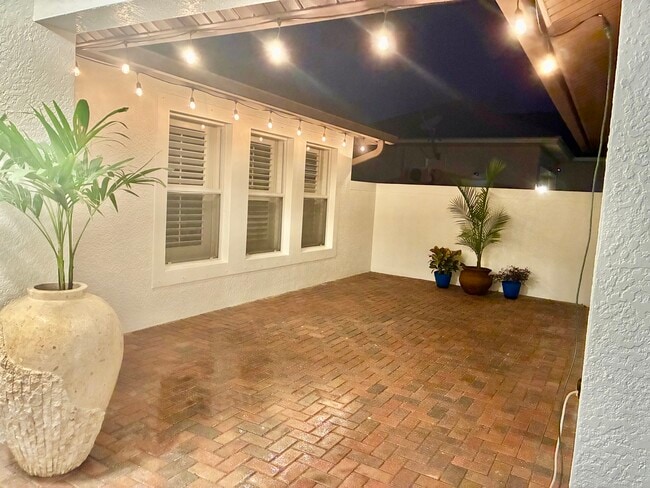 Building Photo - 26748 Morton Ave