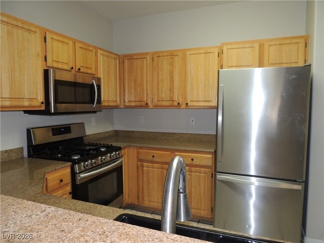 Building Photo - 8555 W Russell Rd