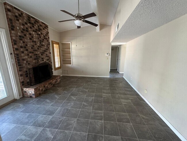 Building Photo - 5021 Dearborne Dr