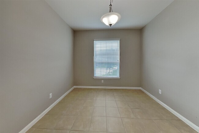 Building Photo - 9156 Nina Rd