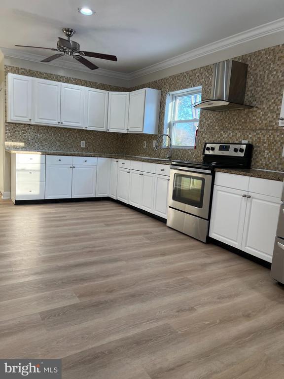 Building Photo - 7925 Ashboro Dr