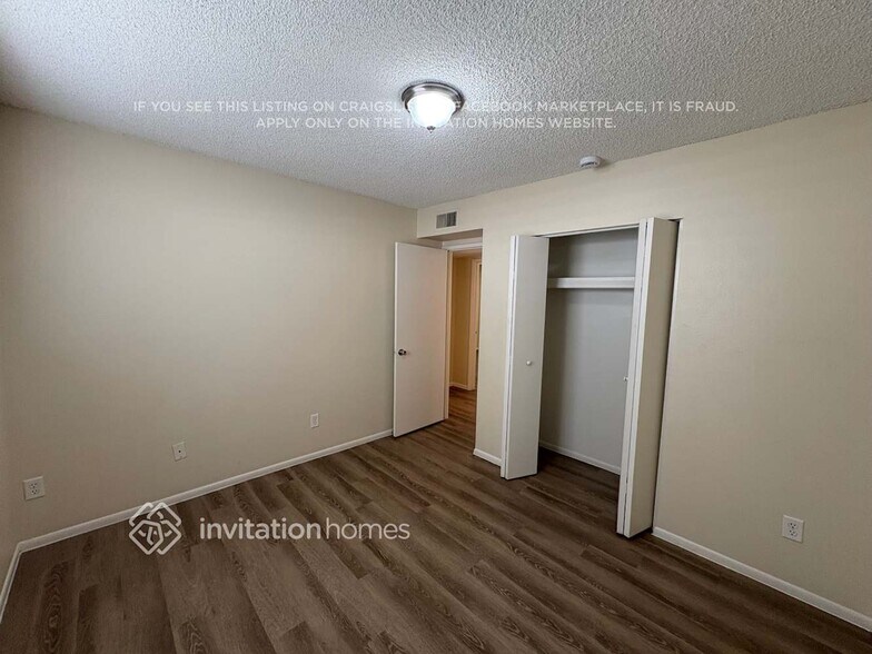 Building Photo - 7341 W Shangri La Rd