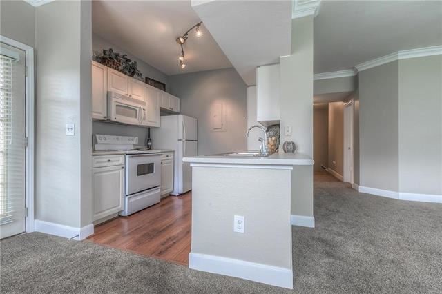 Building Photo - 11610 Tomahawk Creek Pkwy