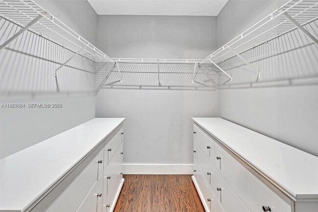 Building Photo - 10301 Panama St