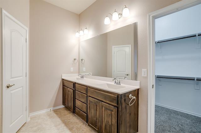 Building Photo - 45 Auburn Dr