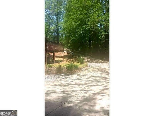 Building Photo - 2076 Panola Rd