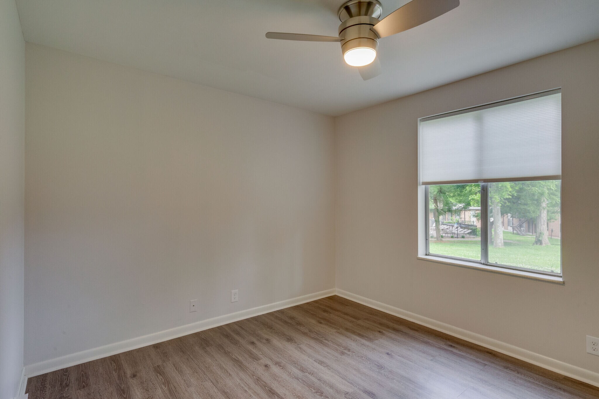 Building Photo - 2601 Hillsboro Pike