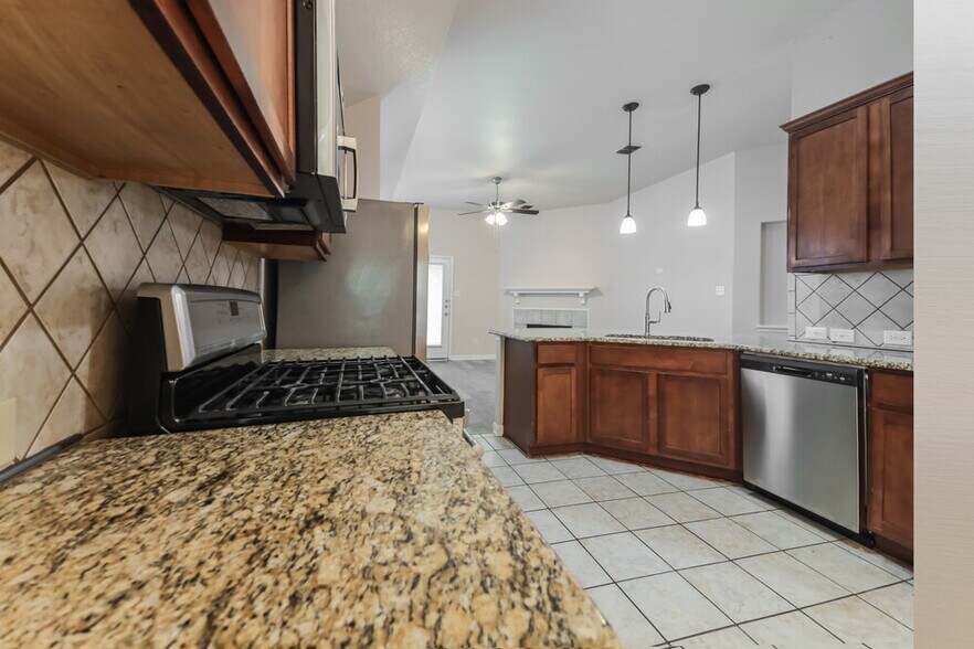 Building Photo - 12153 Angel Food Ln