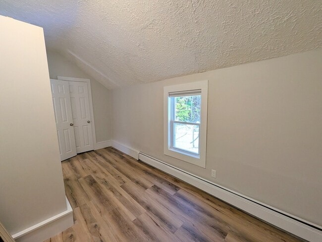 Building Photo - 158 Green