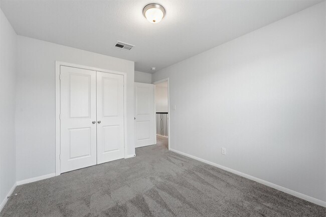 Building Photo - 2526 Bayrose Dr