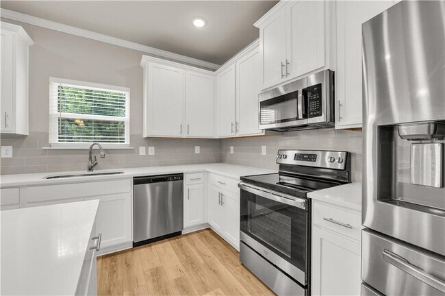 Building Photo - 1486 Fern Ridge Ln