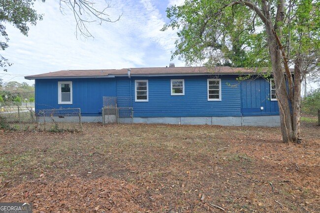 Building Photo - 1640 Kitchens Rd
