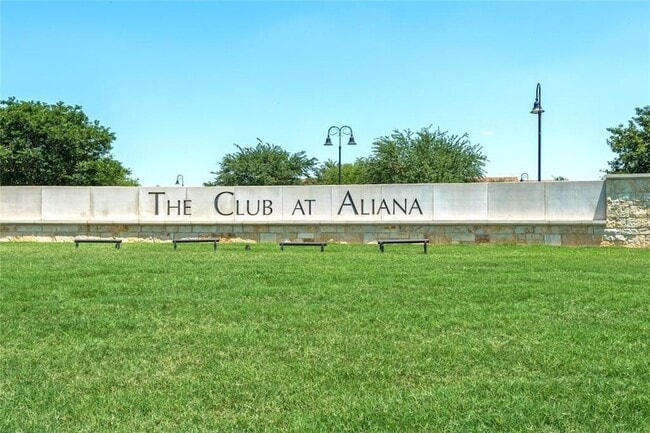 Building Photo - 16919 Talisker Ct