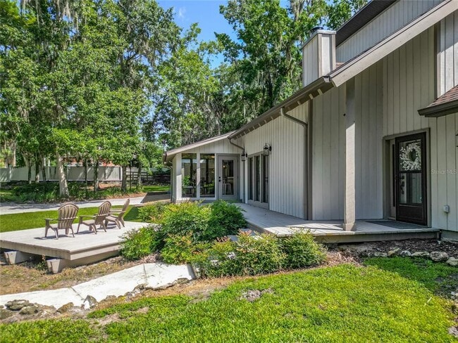 Building Photo - 4661 SW 7th Avenue Rd