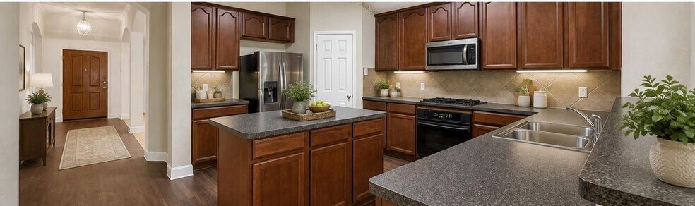 Building Photo - 12618 Red Hawk Dr