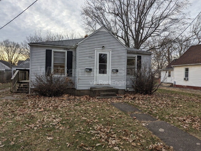 Building Photo - 410 N Monroe St