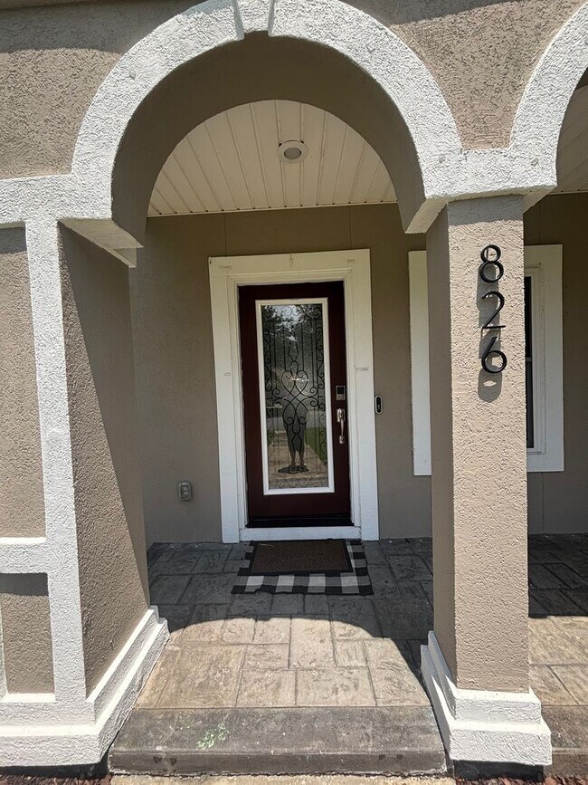 Building Photo - 826 Boulevard of the Champions
