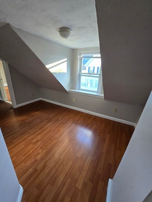 Building Photo - 17 Charles St