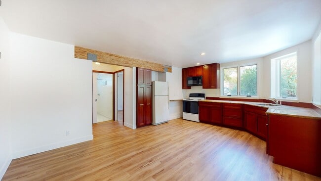 Building Photo - Beautiful Berkeley Unit!