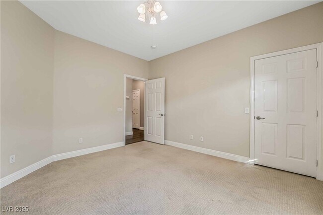 Building Photo - 2583 Mizzoni Cir