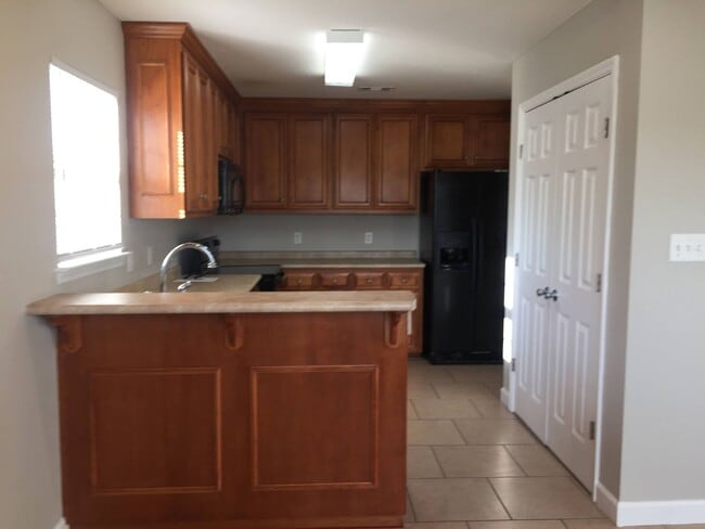 Building Photo - Charming 3BR/2BA Home with Open Split Floor Plan in Druid Oaks