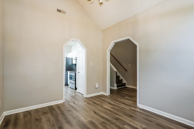 Building Photo - 108 Acropolis Pl