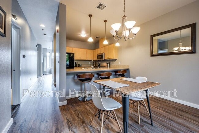 Building Photo - 112 W 24th St