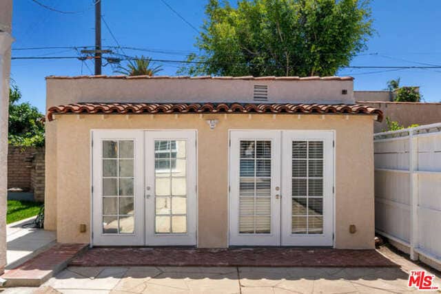 Building Photo - 1152 S Point View St