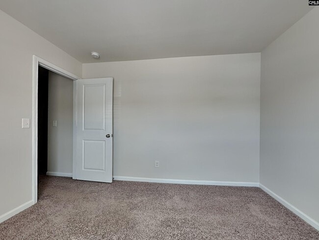 Building Photo - 469 Red Poll Wy