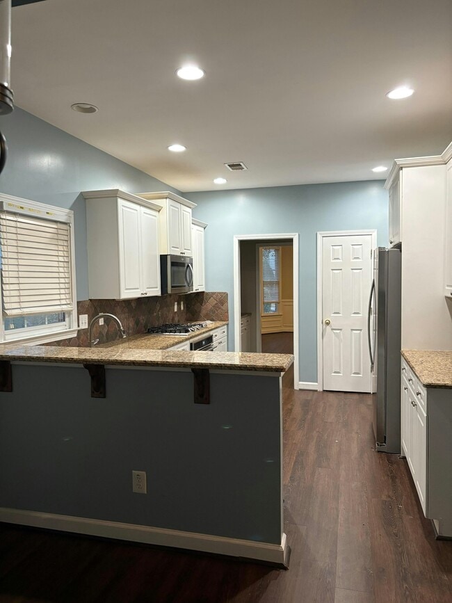 Building Photo - 1322 Nantahala Trail