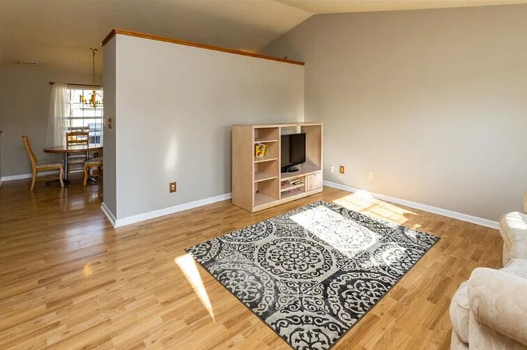 Building Photo - 1502 Brook Pointe Dr