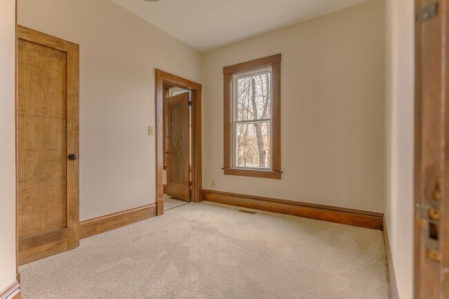 Building Photo - Stunning 2 bed, 1 bath, first floor apartment with views of Mill Run