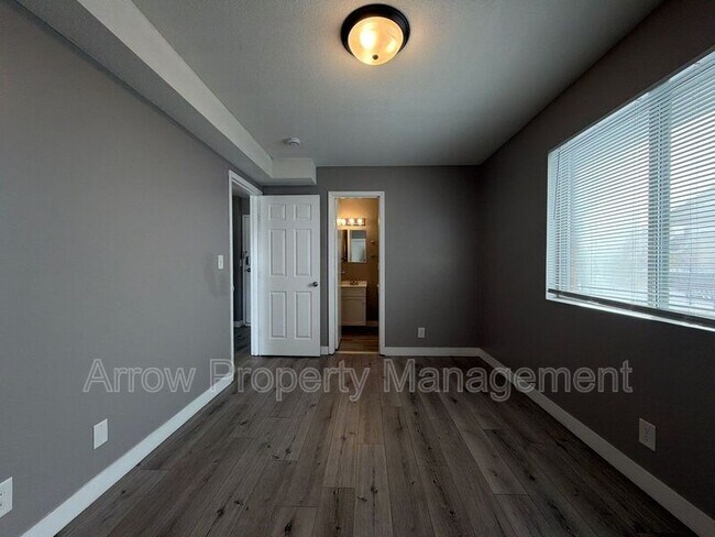 Building Photo - 1111 E Street