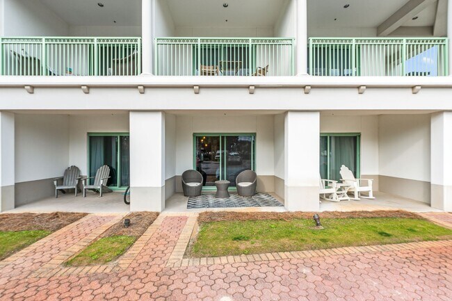 Building Photo - Available now.  Cute Furnished Studio Cond...