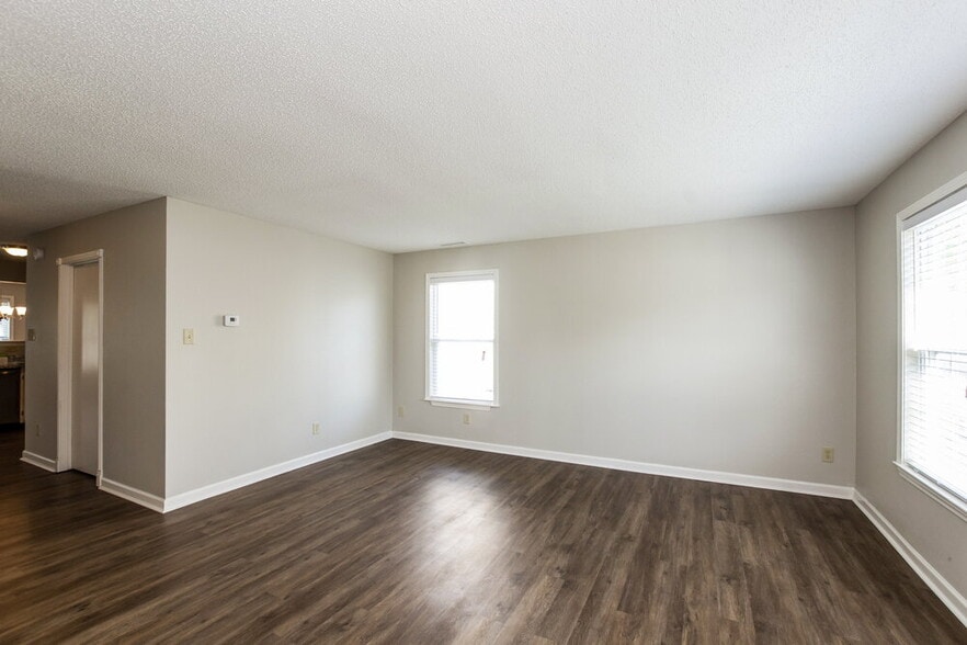 Building Photo - 1572 Matthew Allen Cir