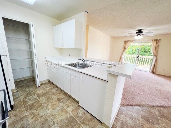 Building Photo - 94-638-533 Lumiaina St