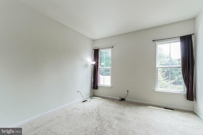 Building Photo - 41673 McMonagle Square