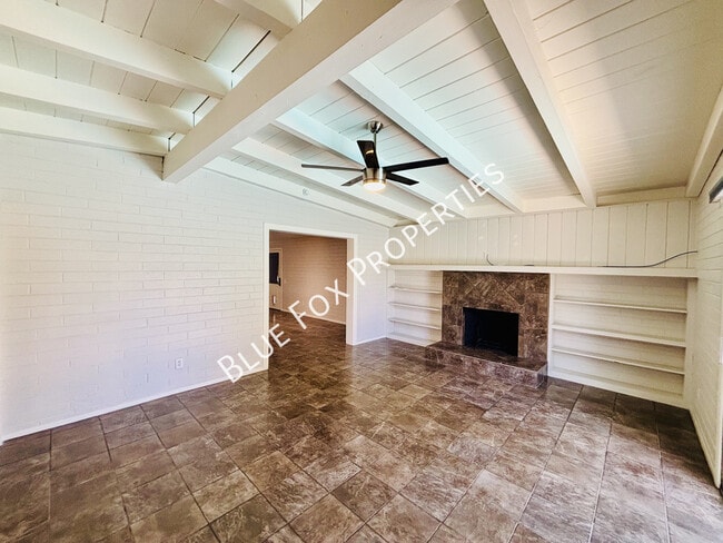 Building Photo - 4355 E Glenn St