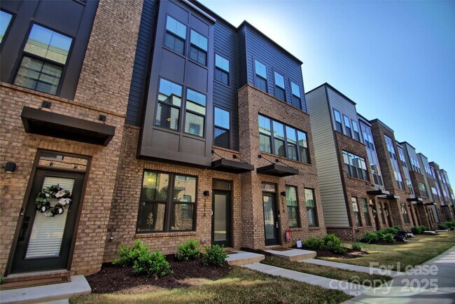 Building Photo - 3014 Terroir Ln