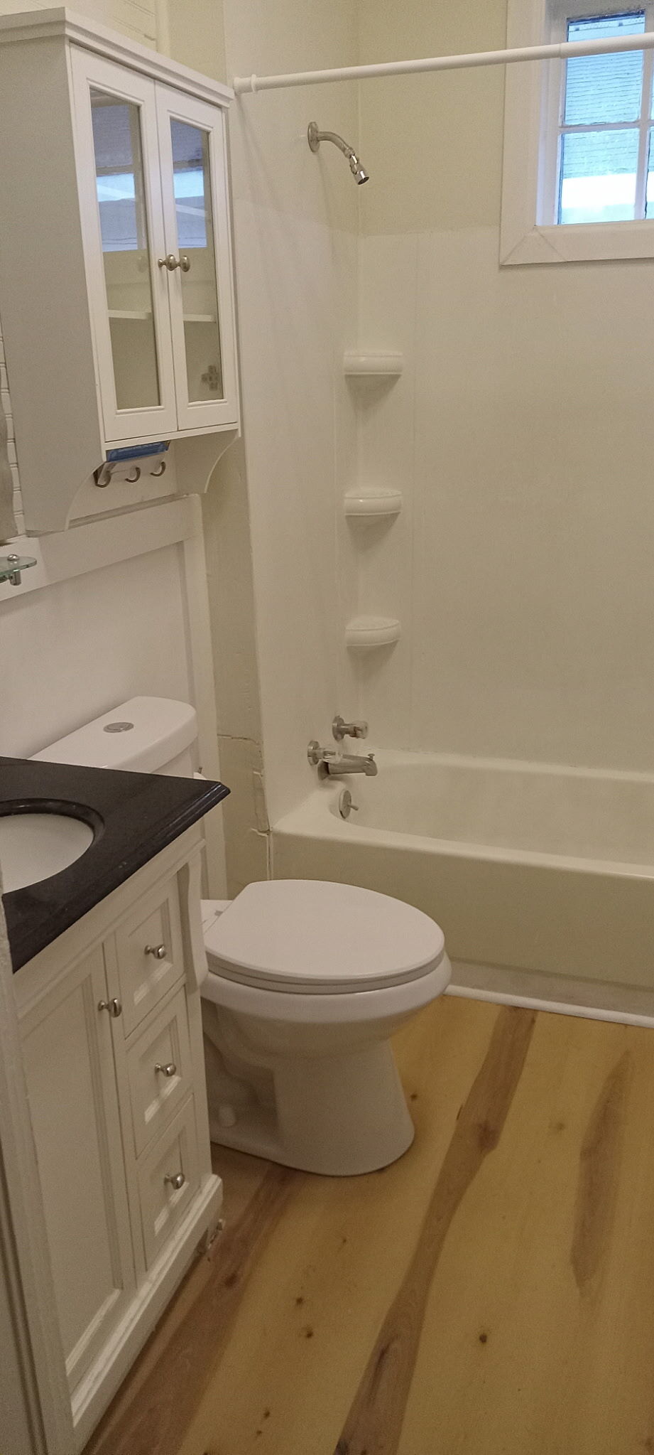 Bathroom - 603 E Thomas St