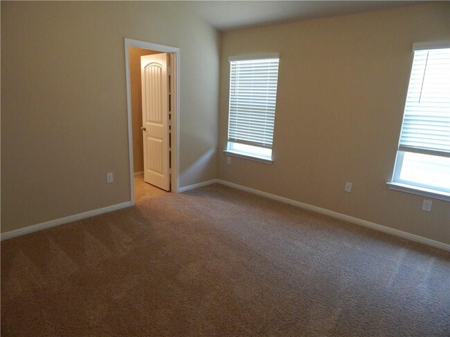 Building Photo - 1424 Fort Dessau Rd
