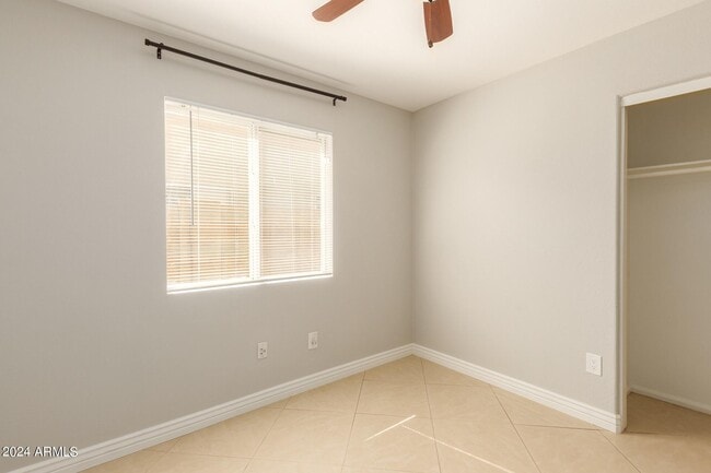 Building Photo - 3212 E Oraibi Dr