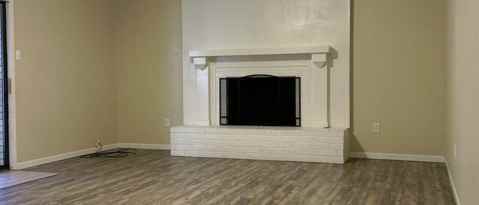 Building Photo - 217 Del Rio Dr