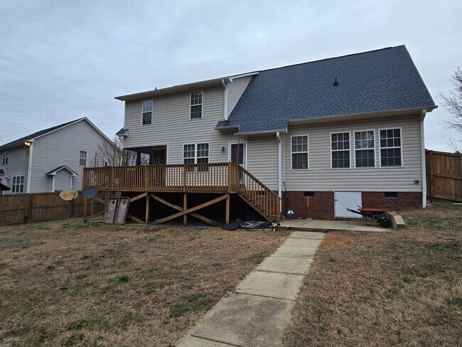 Building Photo - 135 Leggett Dr