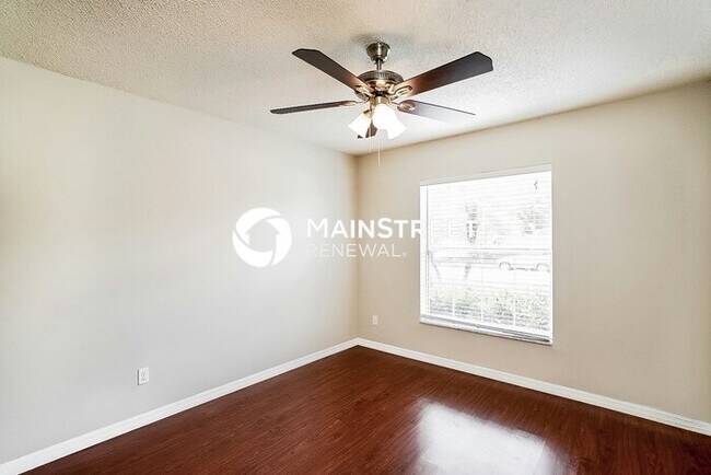 Building Photo - 3 Bedroom Pet-Friendly Home in Port St. Lucie, FL with Main Street Renewal