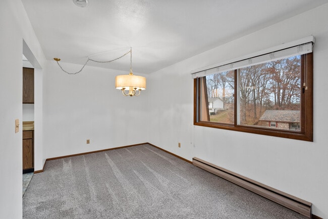 Building Photo - 516 Marshall Ct