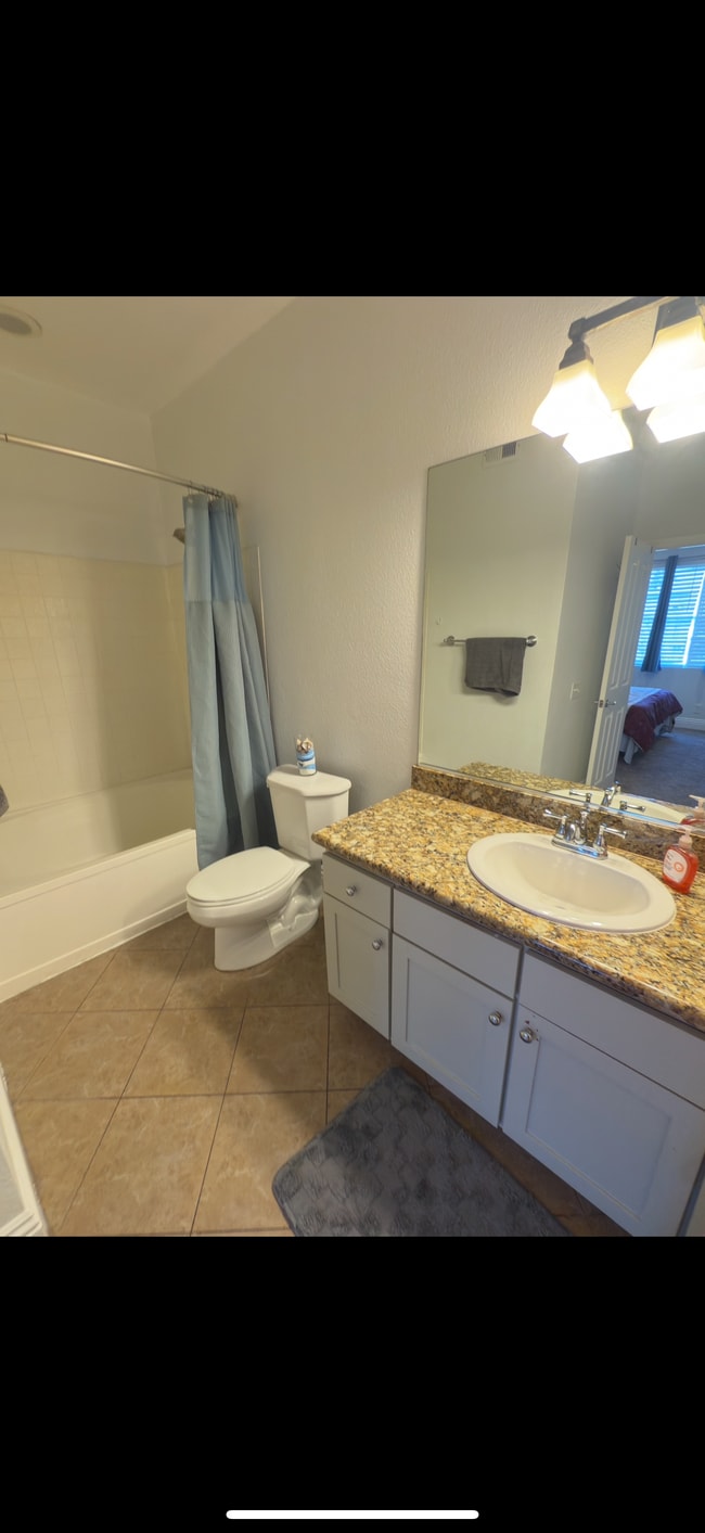 Building Photo - 22681 Oakgrove